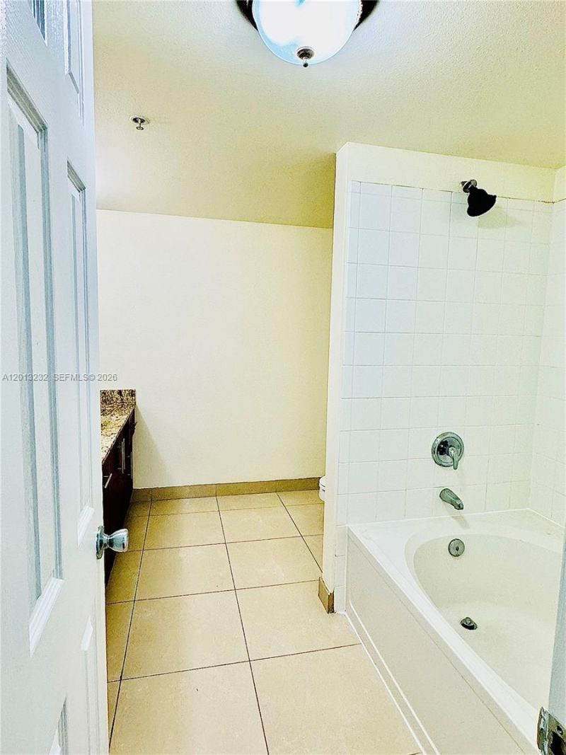 220 SW 116th Ave, Unit 15207, Pembroke Pines, FL 33025 Photo