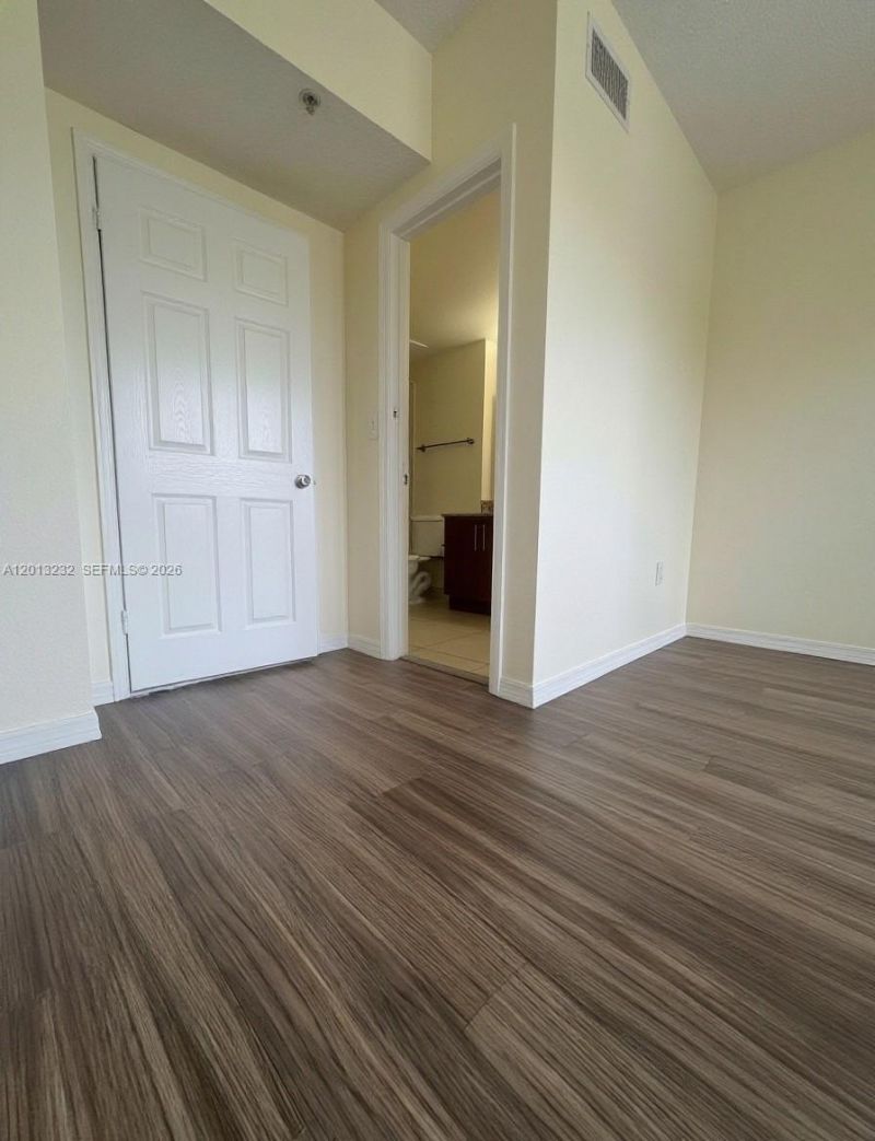 220 SW 116th Ave, Unit 15207, Pembroke Pines, FL 33025 Photo