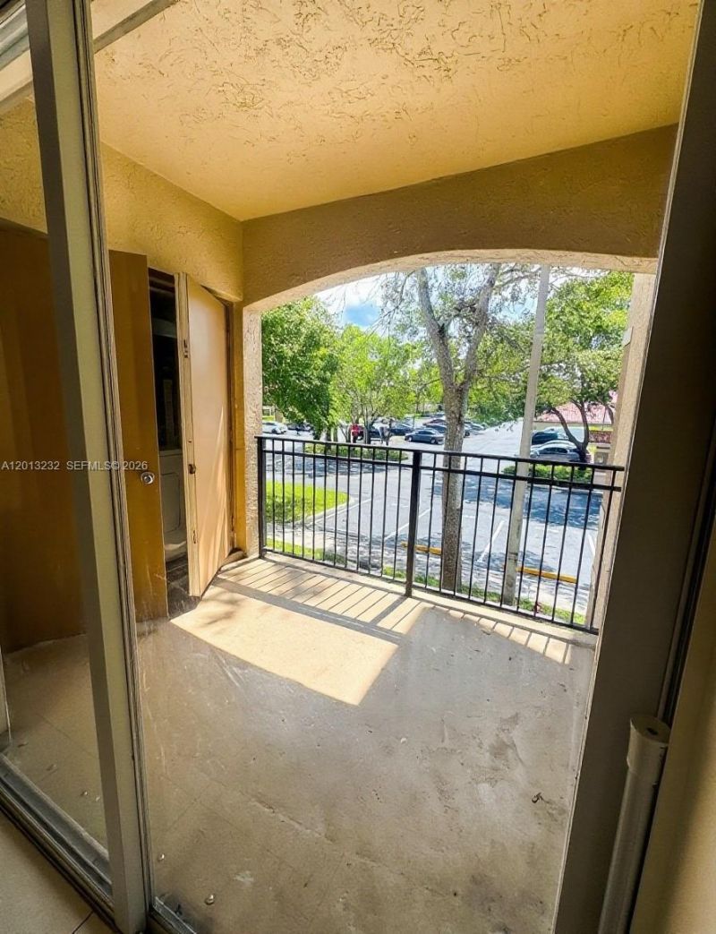 220 SW 116th Ave, Unit 15207, Pembroke Pines, FL 33025 Photo