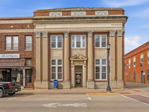 44 E Main Street, Platteville, WI 53818