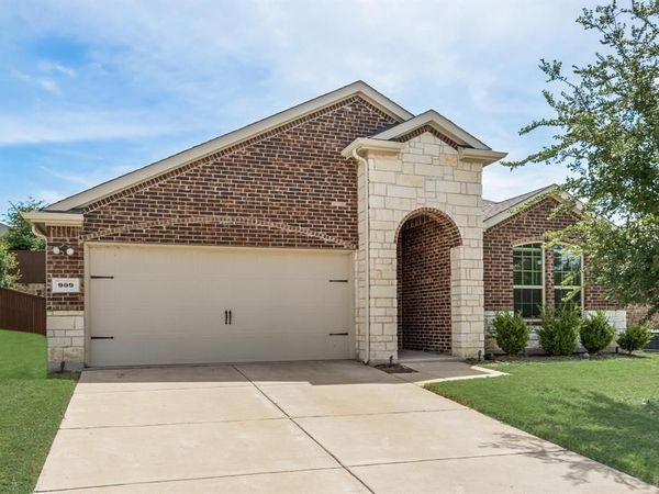 909 Peach Tree Lane, Anna, TX 75409