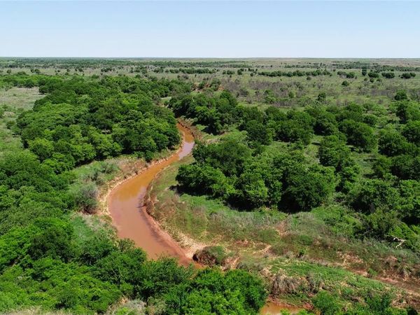 000 State Highway 25 S , Electra, TX 76360