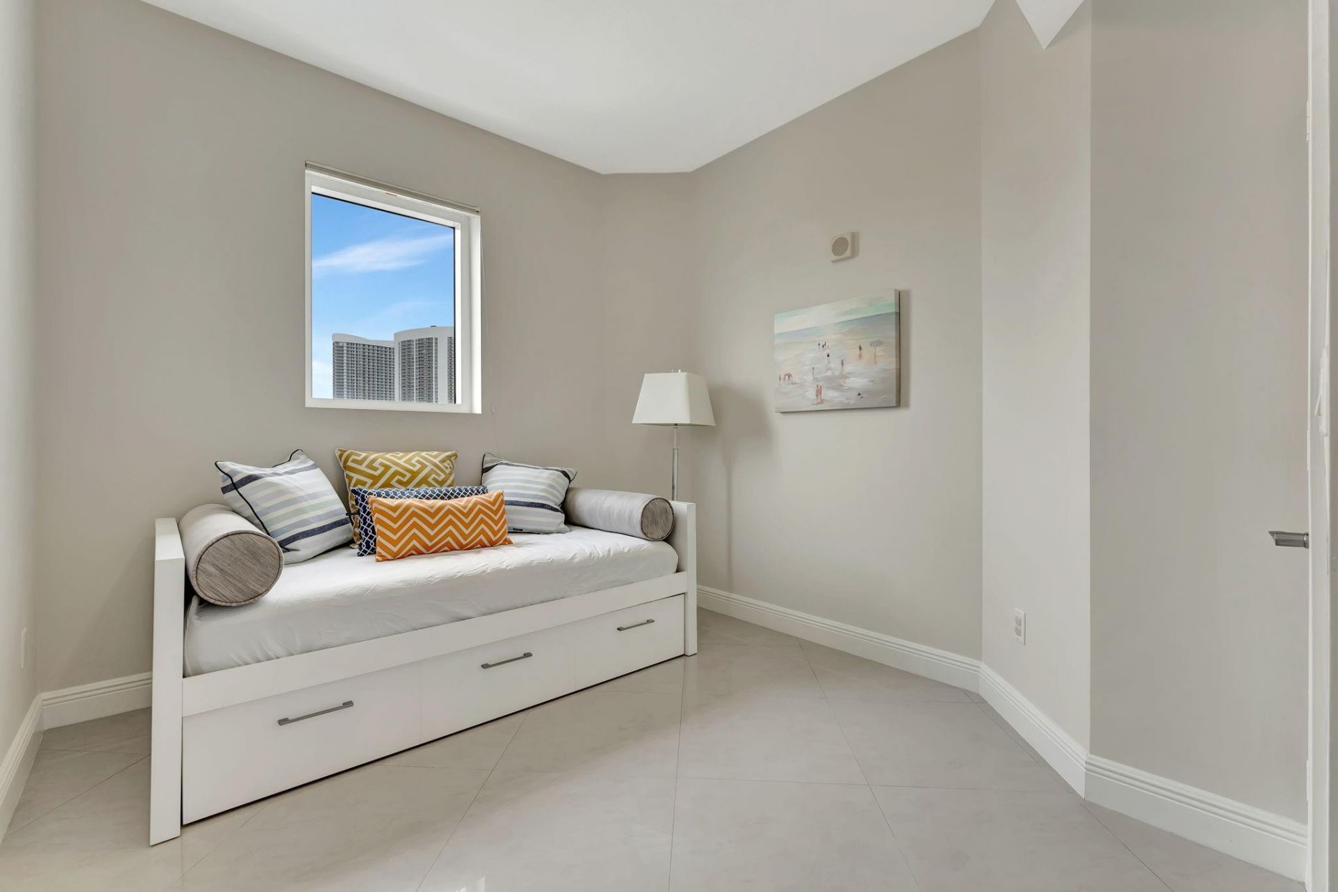 1945 S Ocean Drive, Unit 1408, Hallandale Beach, FL 33009 Photo