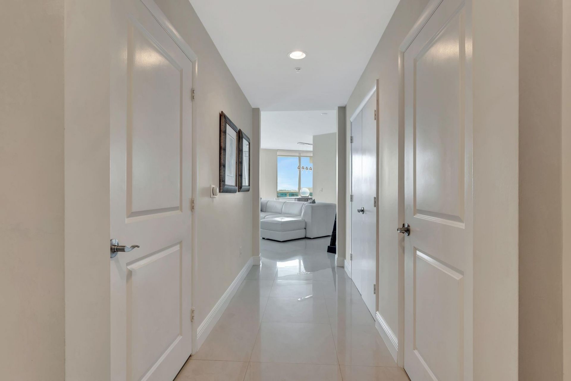 1945 S Ocean Drive, Unit 1408, Hallandale Beach, FL 33009 Photo