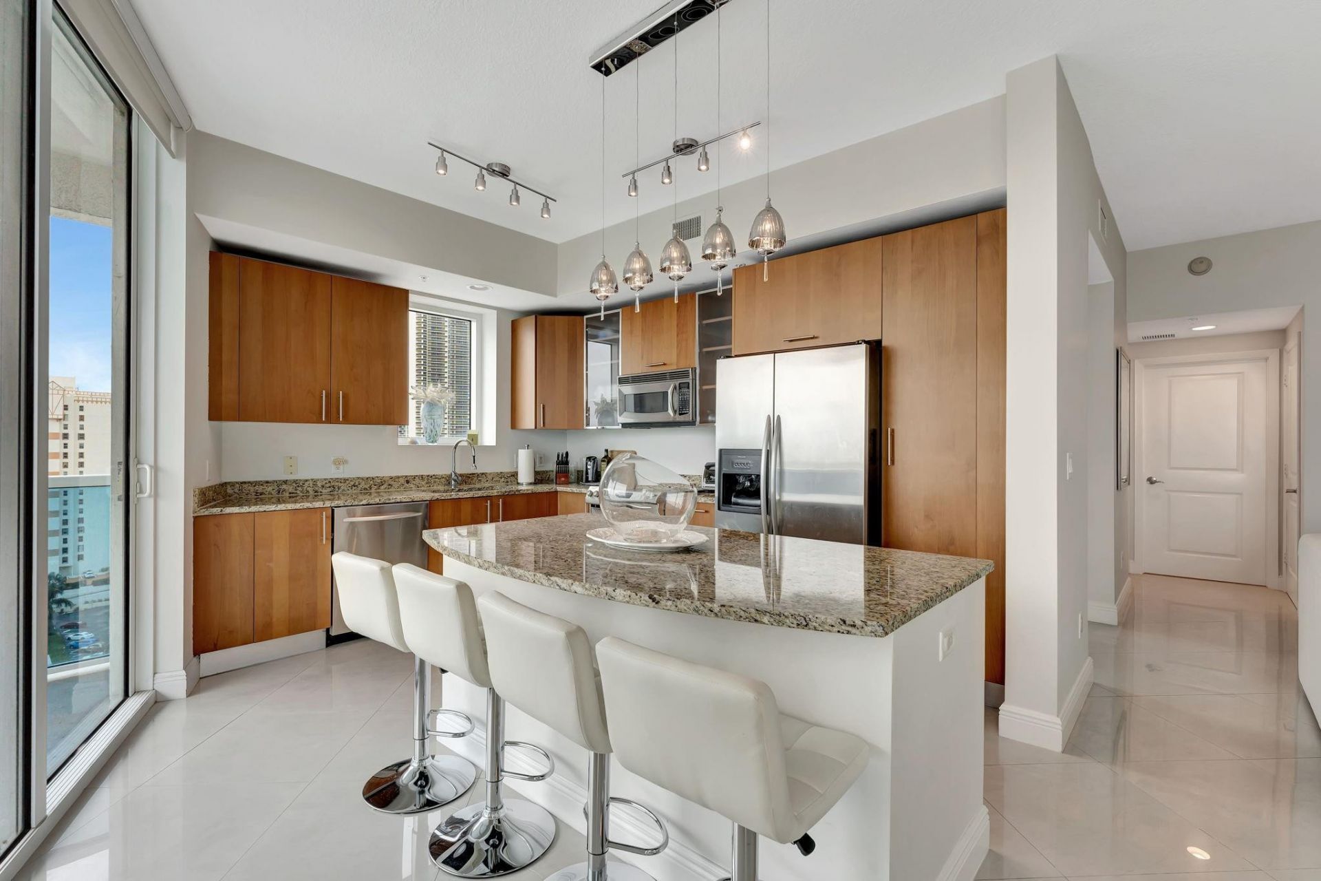1945 S Ocean Drive, Unit 1408, Hallandale Beach, FL 33009 Photo