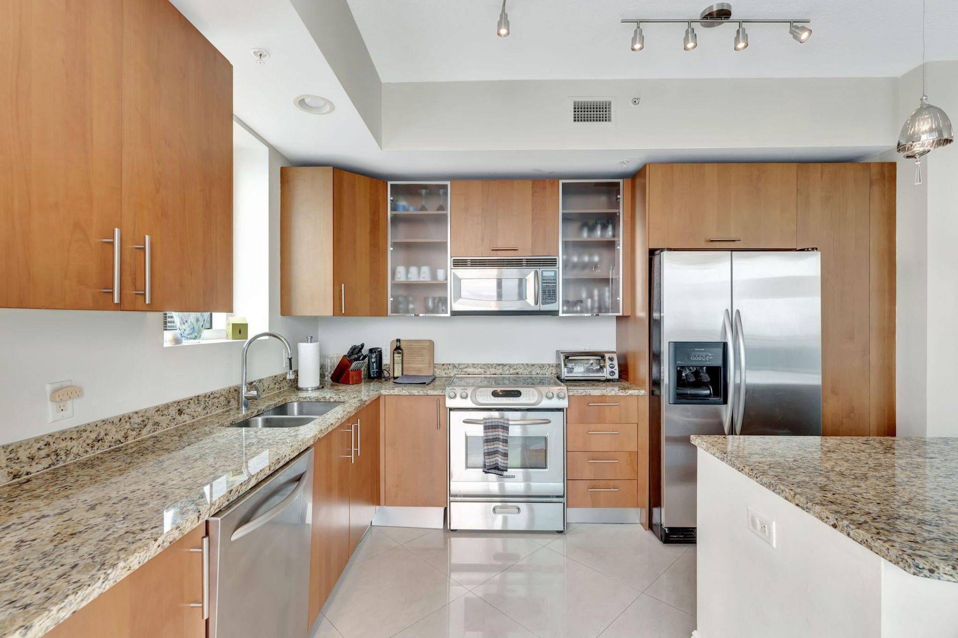 1945 S Ocean Drive, Unit 1408, Hallandale Beach, FL 33009 Photo