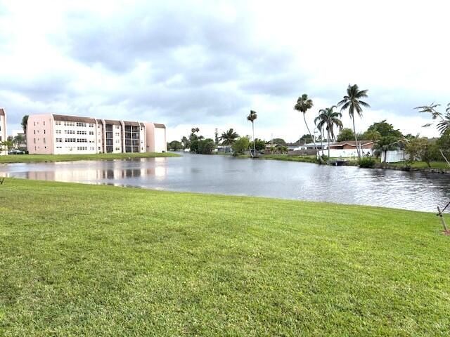 2711 NW 104th Avenue, Sunrise, FL 33322 Photo