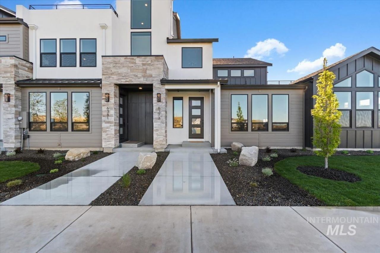 6373 N Birch Run Ln, Eagle, ID 83616 Main Photo