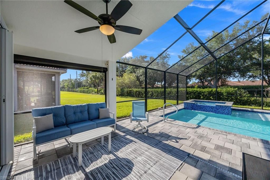 1671 Triangle Palm Ter, Naples, FL 34119 Photo