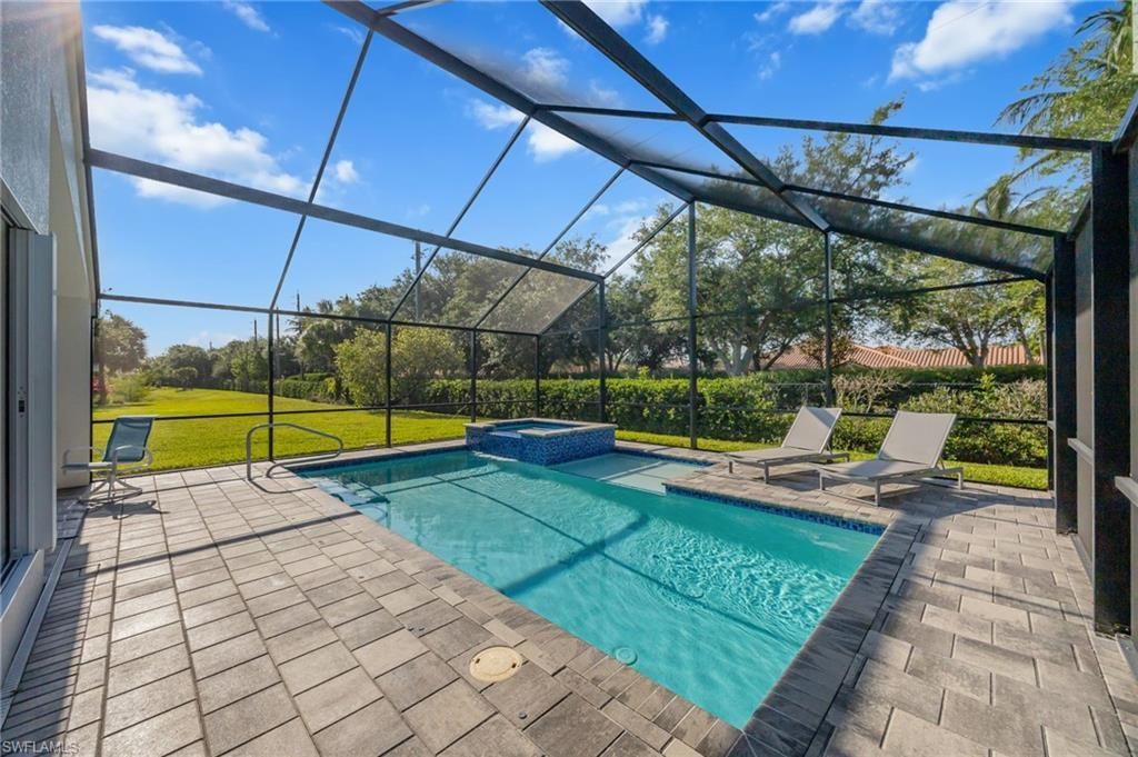 1671 Triangle Palm Ter, Naples, FL 34119 Photo