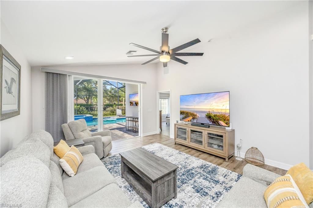 1671 Triangle Palm Ter, Naples, FL 34119 Photo