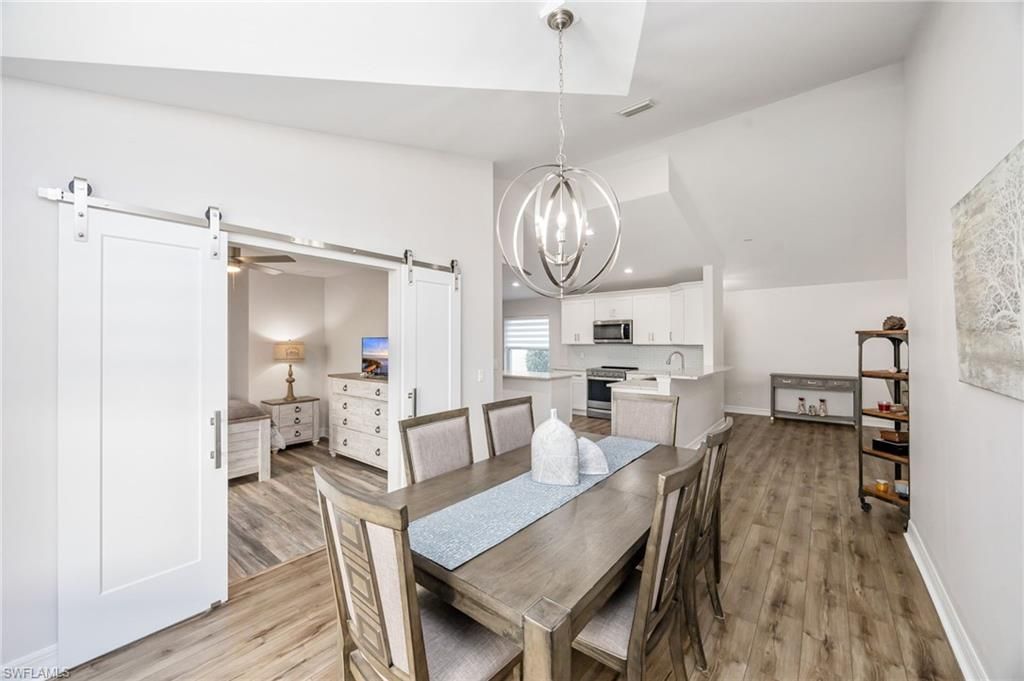1671 Triangle Palm Ter, Naples, FL 34119 Photo