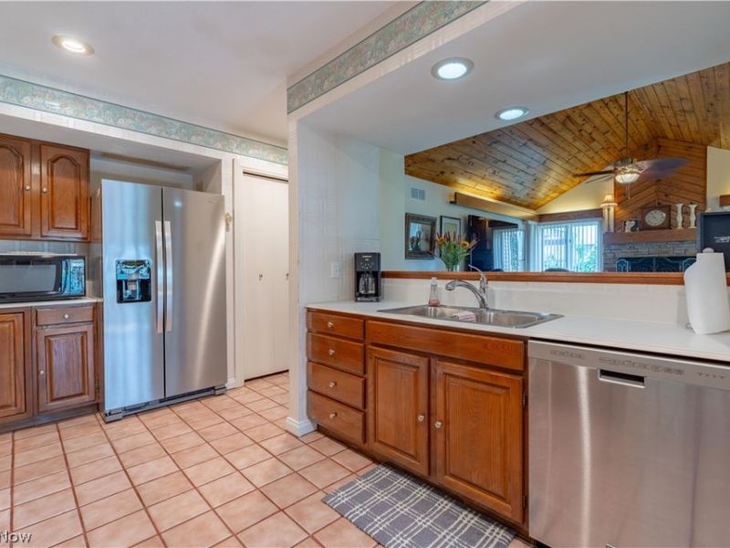 3445 Cornwall Drive , Canton, OH 44708 Photo 11