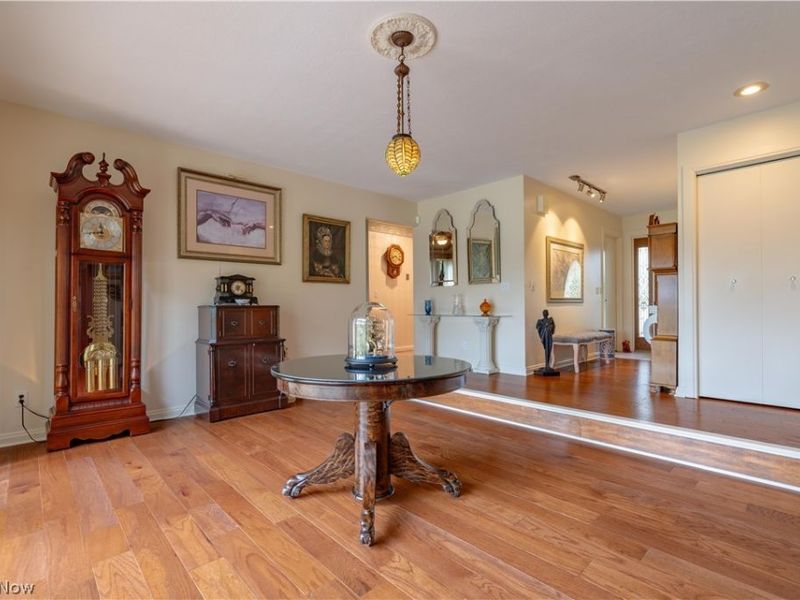 3445 Cornwall Drive , Canton, OH 44708 Photo 6