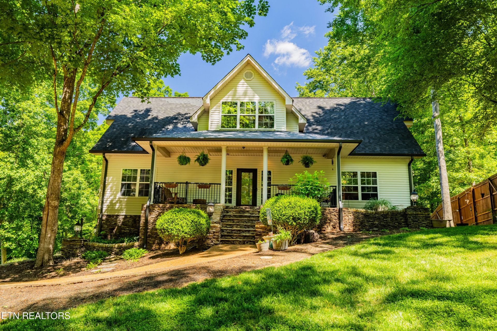 4323 Deer Run Drive, Louisville, TN 37777 Main Photo
