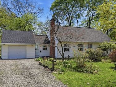 2632 Oakview Drive , Rochester, NY 14617