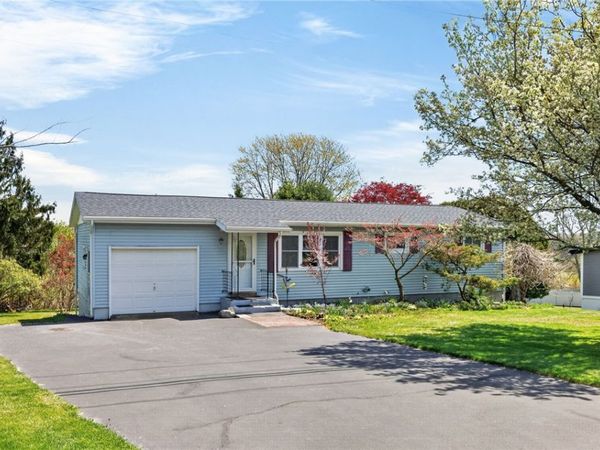 6214 Oakridge Road, Auburn, NY 13021