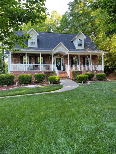 500 Merrybrook Court, Clemmons, NC 27012 Main Photo