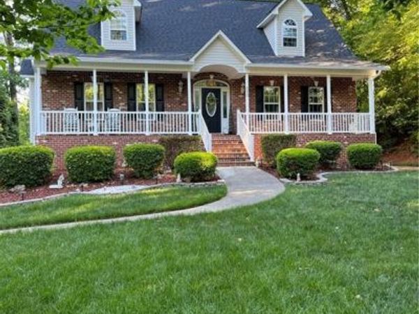 500 Merrybrook Court, Clemmons, NC 27012