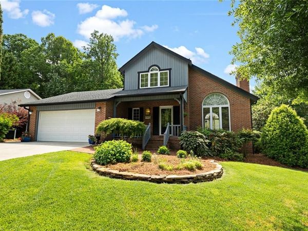 1007 Kings Arms Court, High Point, NC 27262