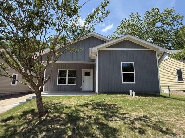 717 Burton Street , Benton, AR 72015