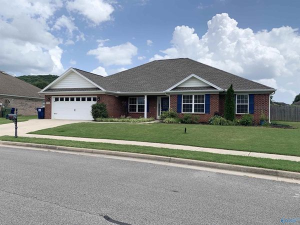 2756 Slate Drive, Huntsville, AL 35803