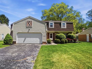 3732 Fairwood Drive, Sylvania, OH 43560