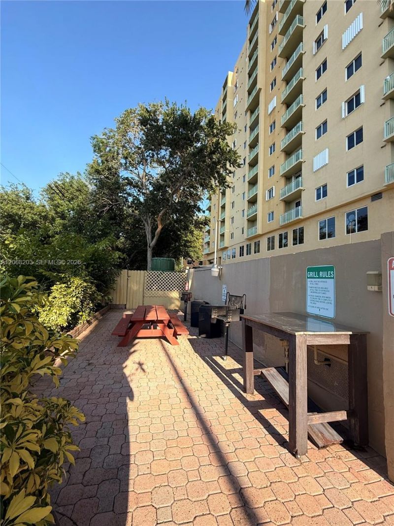 3500 Coral Way , Unit 1011, Miami, FL 33145 Photo