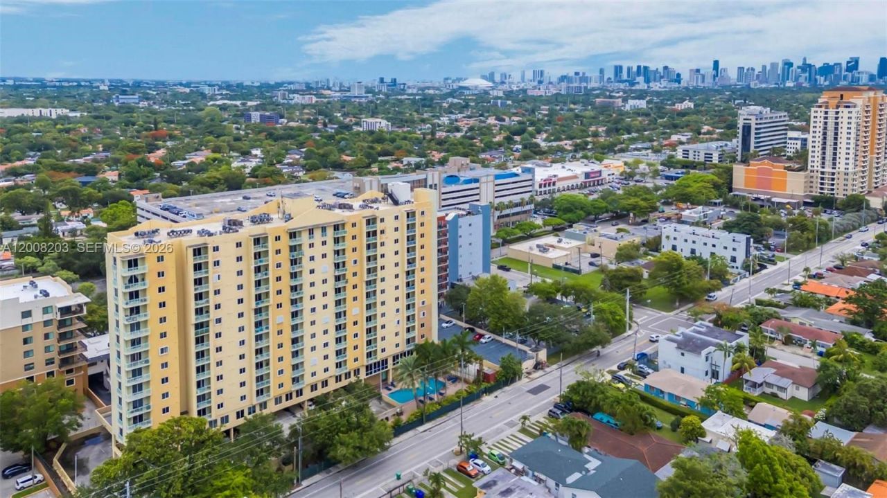 3500 Coral Way , Unit 1011, Miami, FL 33145 Photo