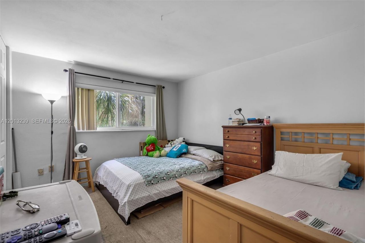 7400 Miami Lakes Dr, Unit D205, Miami Lakes, FL 33014 Photo