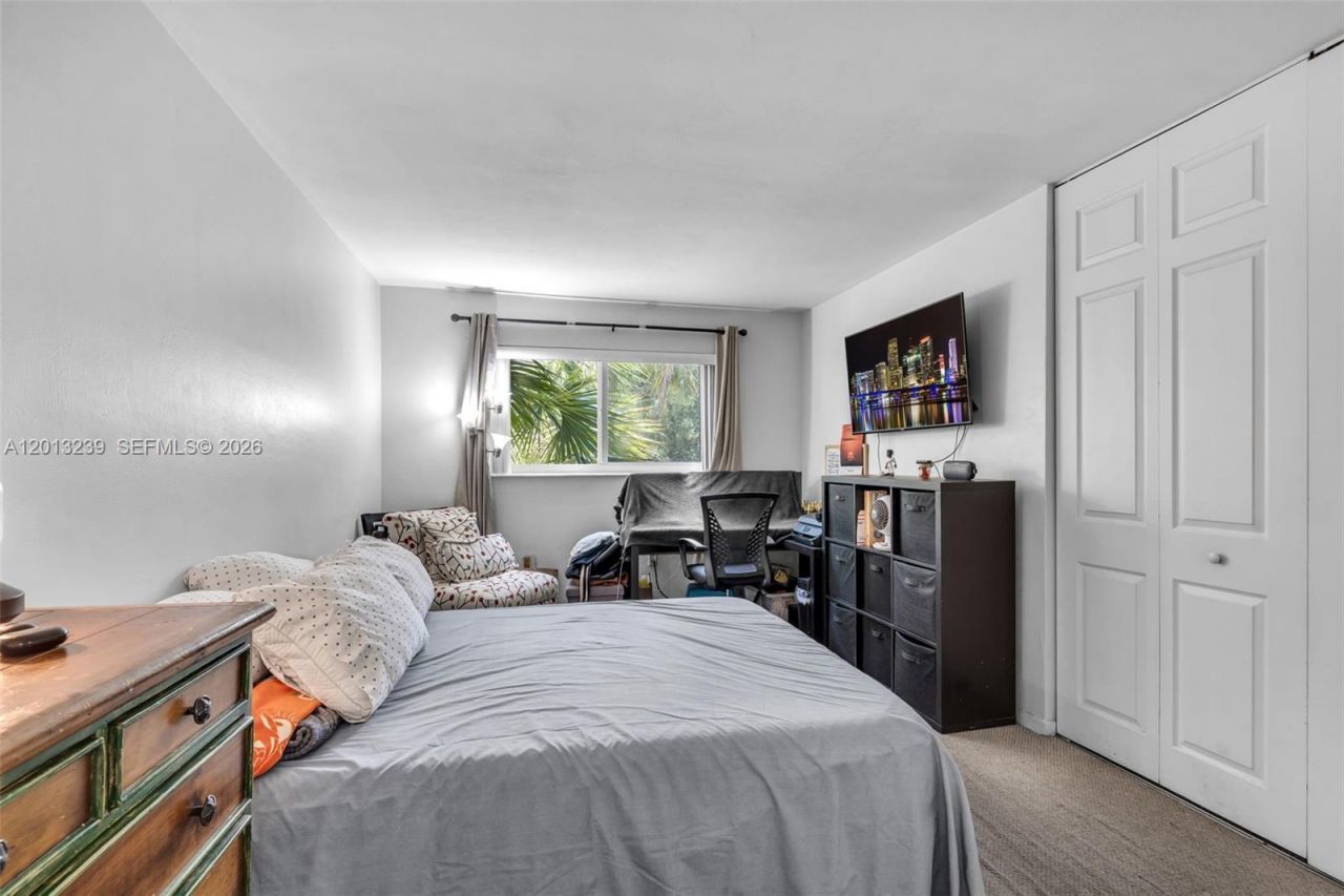 7400 Miami Lakes Dr, Unit D205, Miami Lakes, FL 33014 Photo