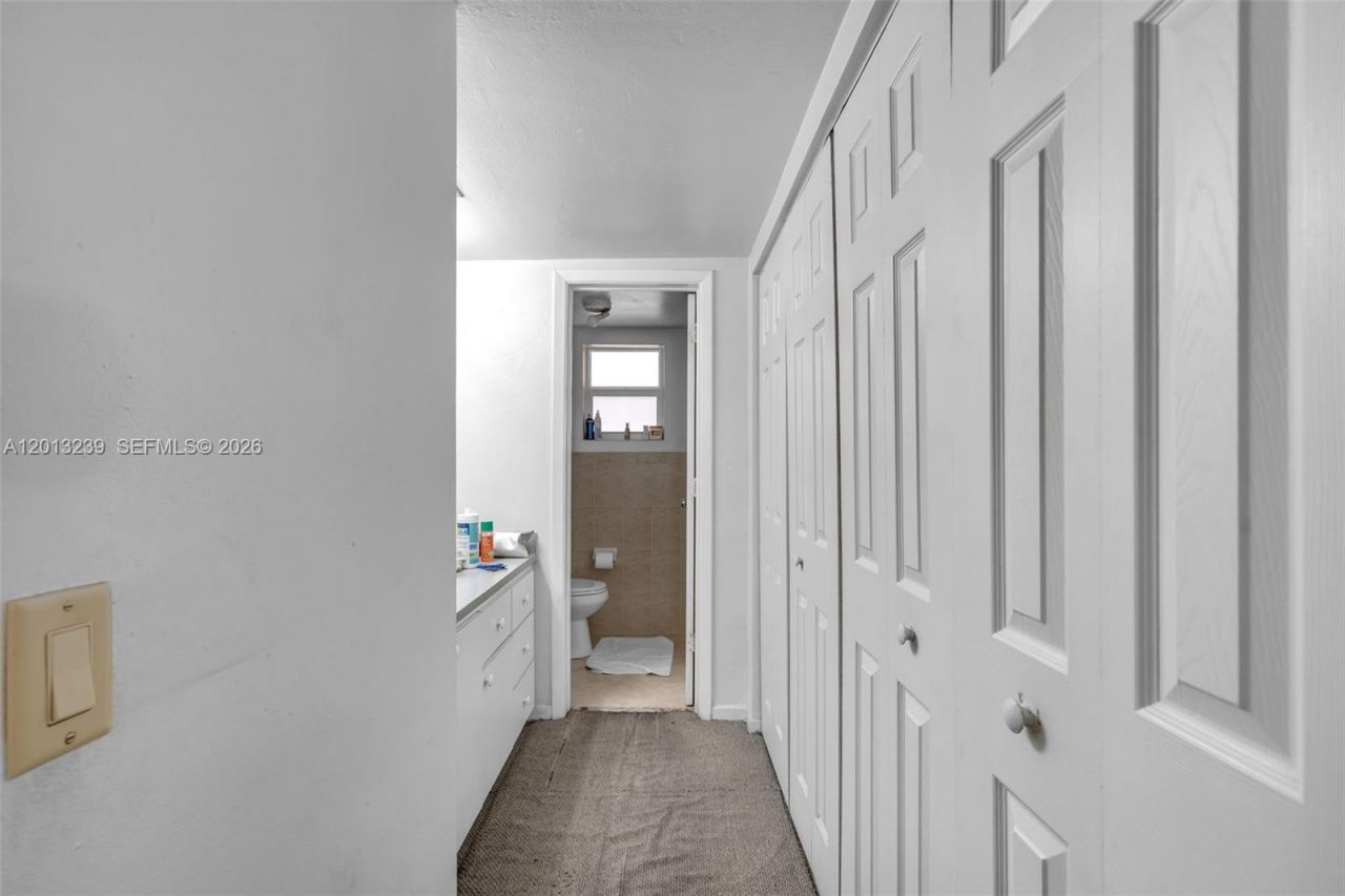 7400 Miami Lakes Dr, Unit D205, Miami Lakes, FL 33014 Photo