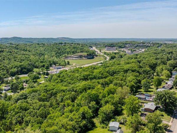 1393 Spring Drive , Herculaneum, MO 63048