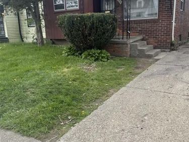 8525 Greenlawn Street, Detroit, MI 48204