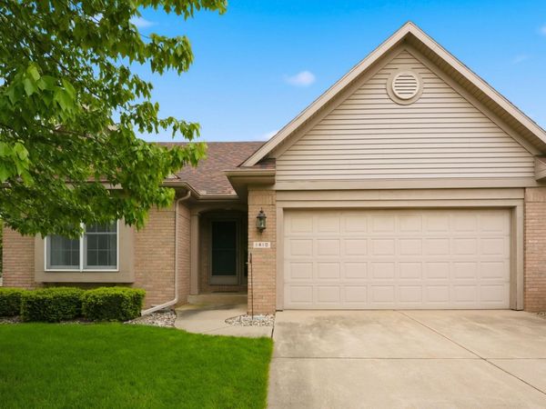 1410 McCormick Drive, Nappanee, IN 46550
