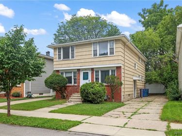 157 W Winspear Avenue , Buffalo, NY 14214