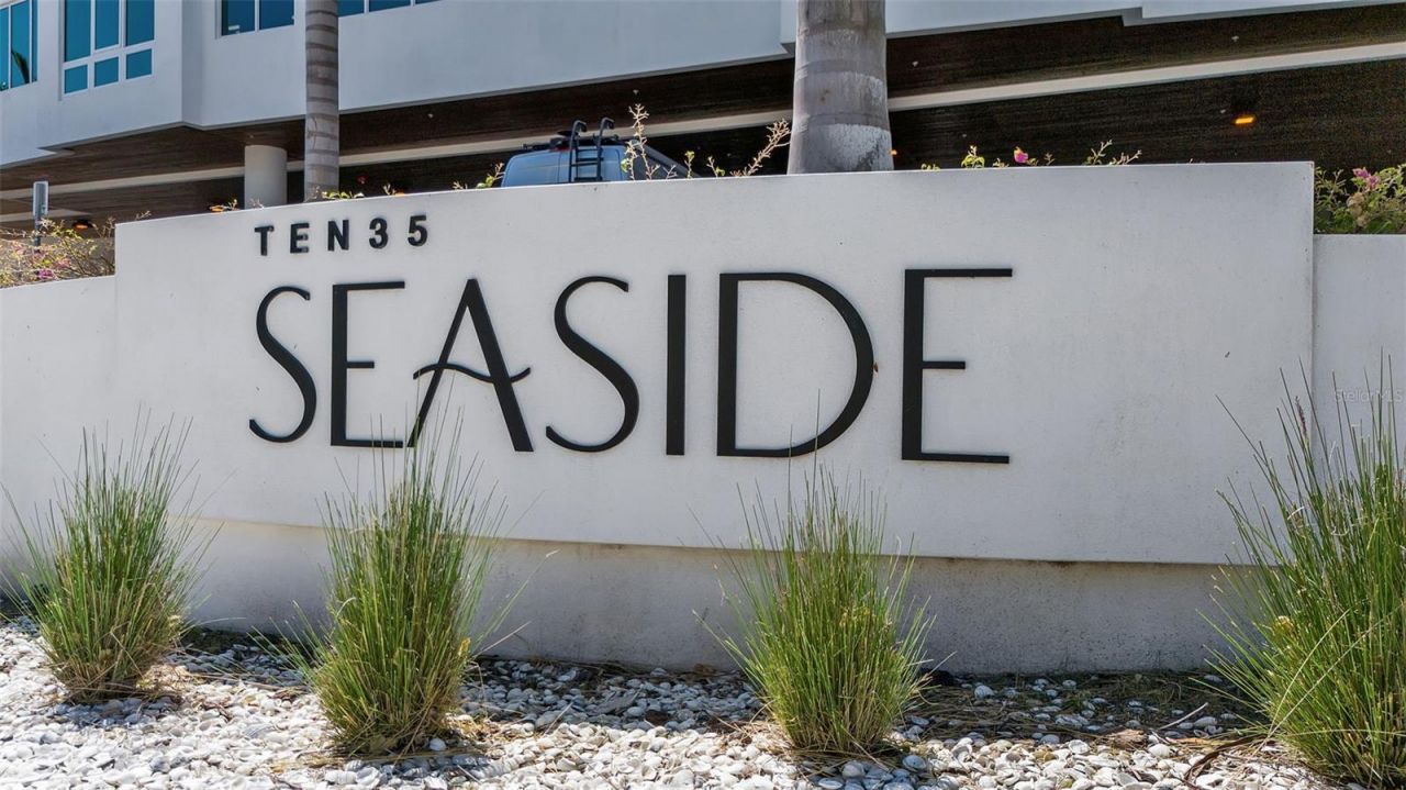 1035 Seaside Drive, Unit 308, Sarasota, FL 34242 Photo