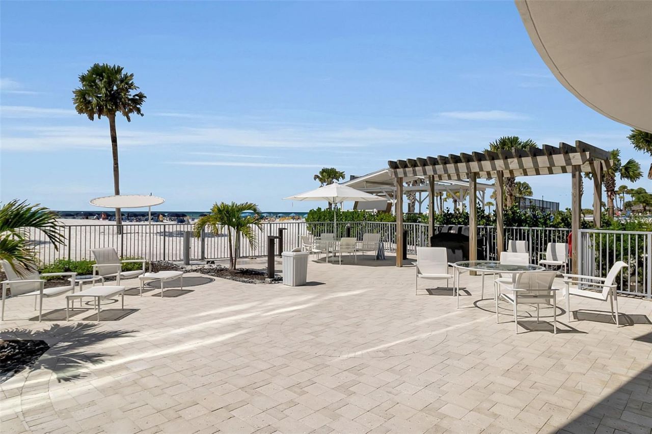 1035 Seaside Drive, Unit 308, Sarasota, FL 34242 Photo