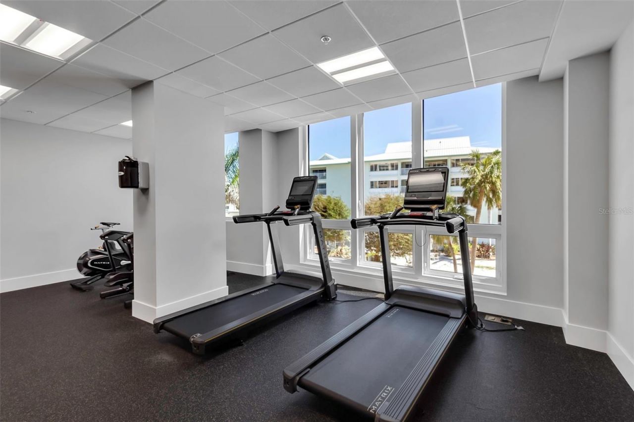1035 Seaside Drive, Unit 308, Sarasota, FL 34242 Photo