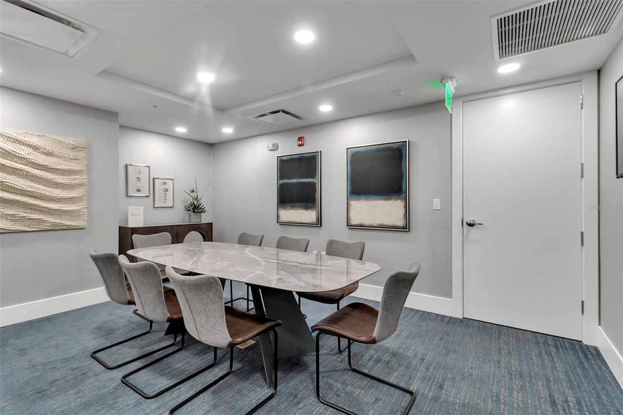 1035 Seaside Drive, Unit 308, Sarasota, FL 34242 Photo