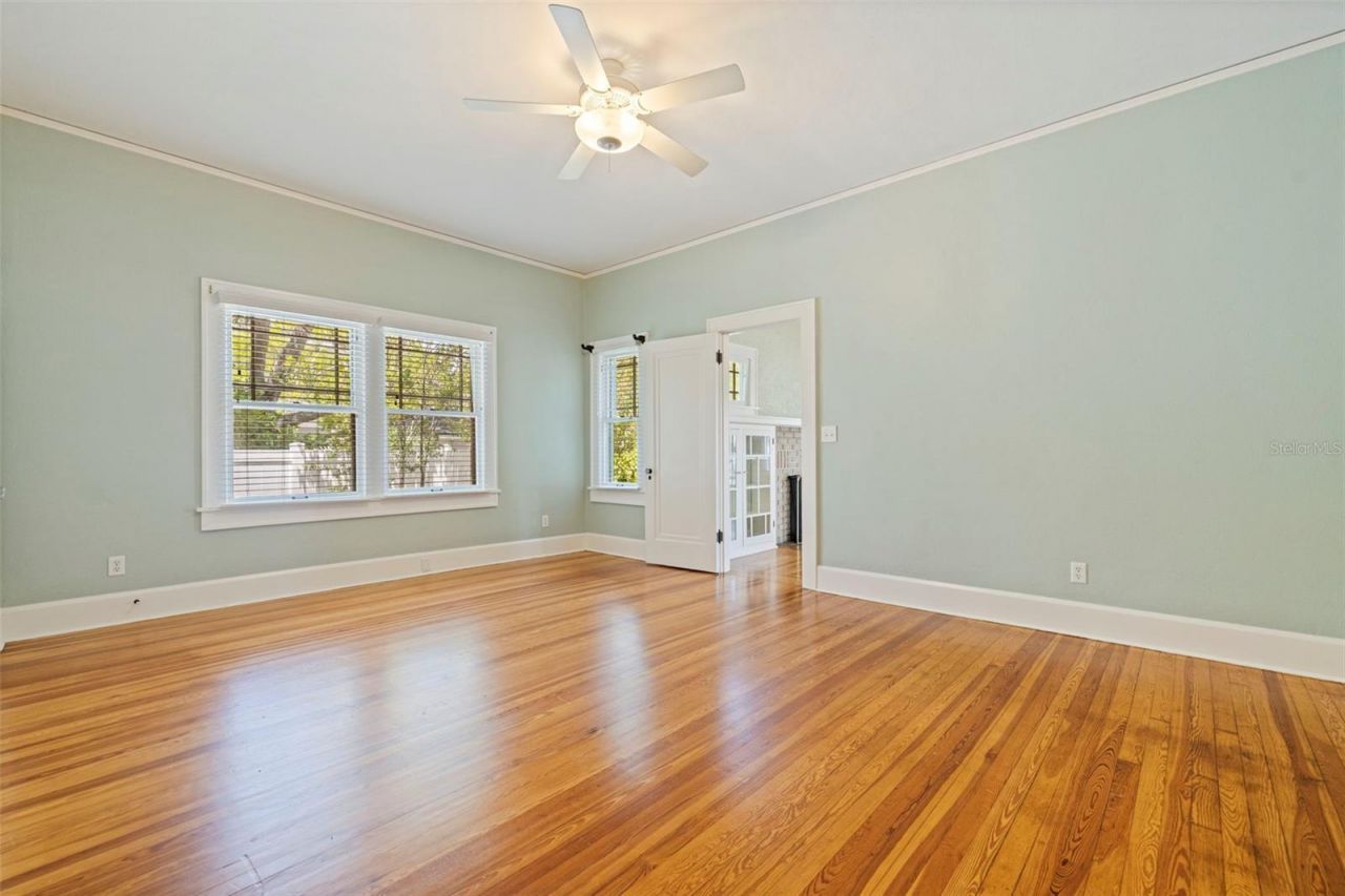 1260 10th Street N, Saint Petersburg, FL 33705 Photo