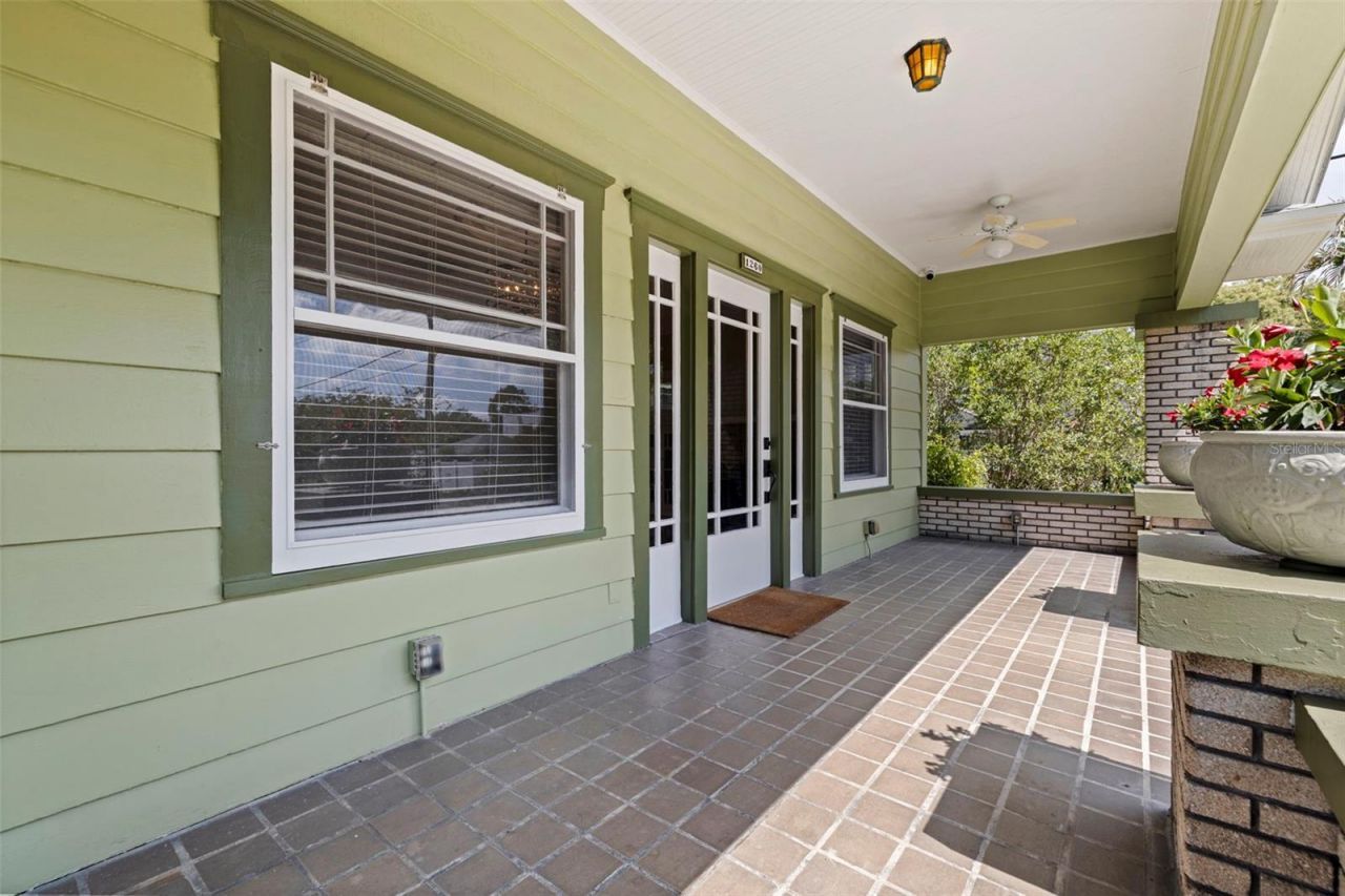 1260 10th Street N, Saint Petersburg, FL 33705 Photo