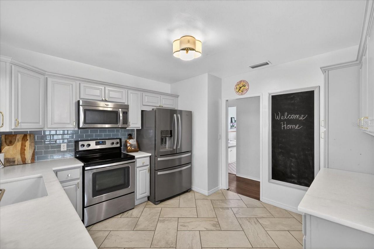 2400 9th Avenue N, Saint Petersburg, FL 33713 Photo