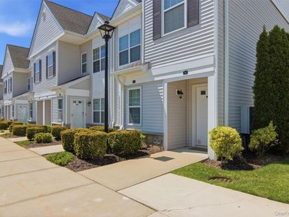13 Spring Drive Seaford, NY 11783