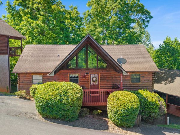 1538 Bears Den Way, Sevierville, TN 37862