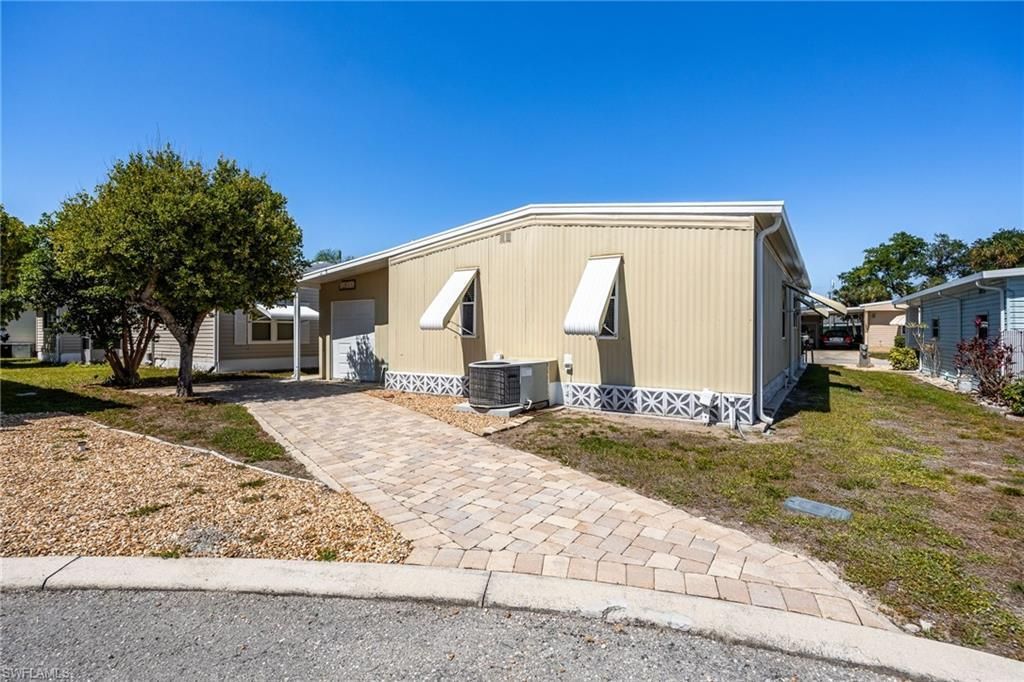 356 Nicklaus Blvd, North Fort Myers, FL 33903 Photo