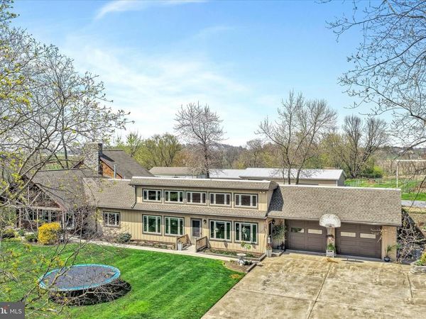 219 OLD MILL ROAD , NEWMANSTOWN, PA 17073