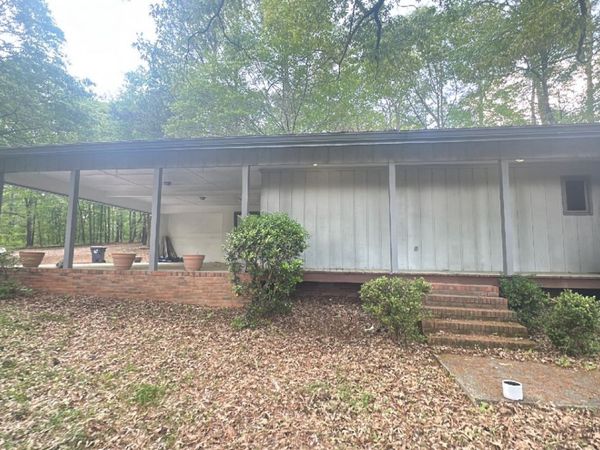 1988 Rockdale Circle, Snellville, GA 30078