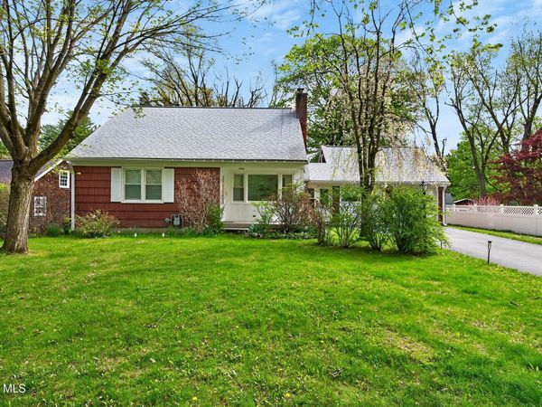 15 Morningside Drive, Delmar, NY 12054