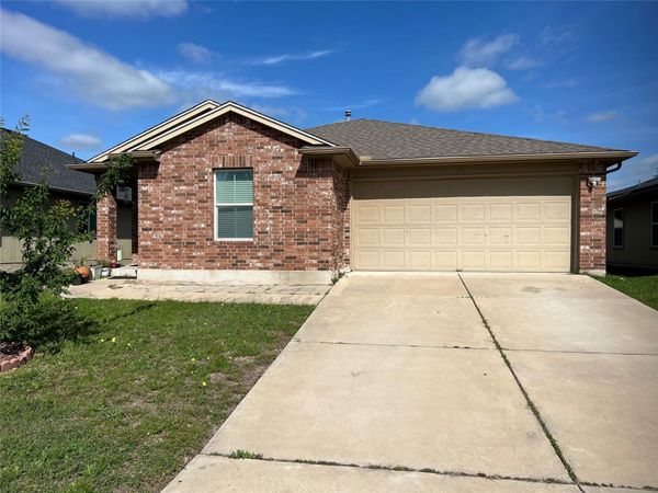 13724 Sierra Wind LN, Elgin, TX 78621